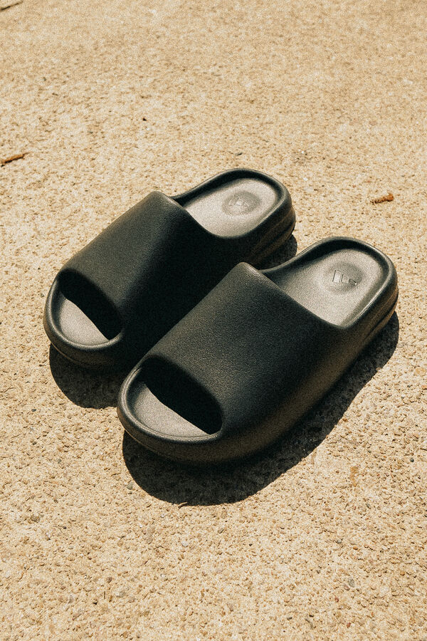 Yeezy Slide – Solecastle