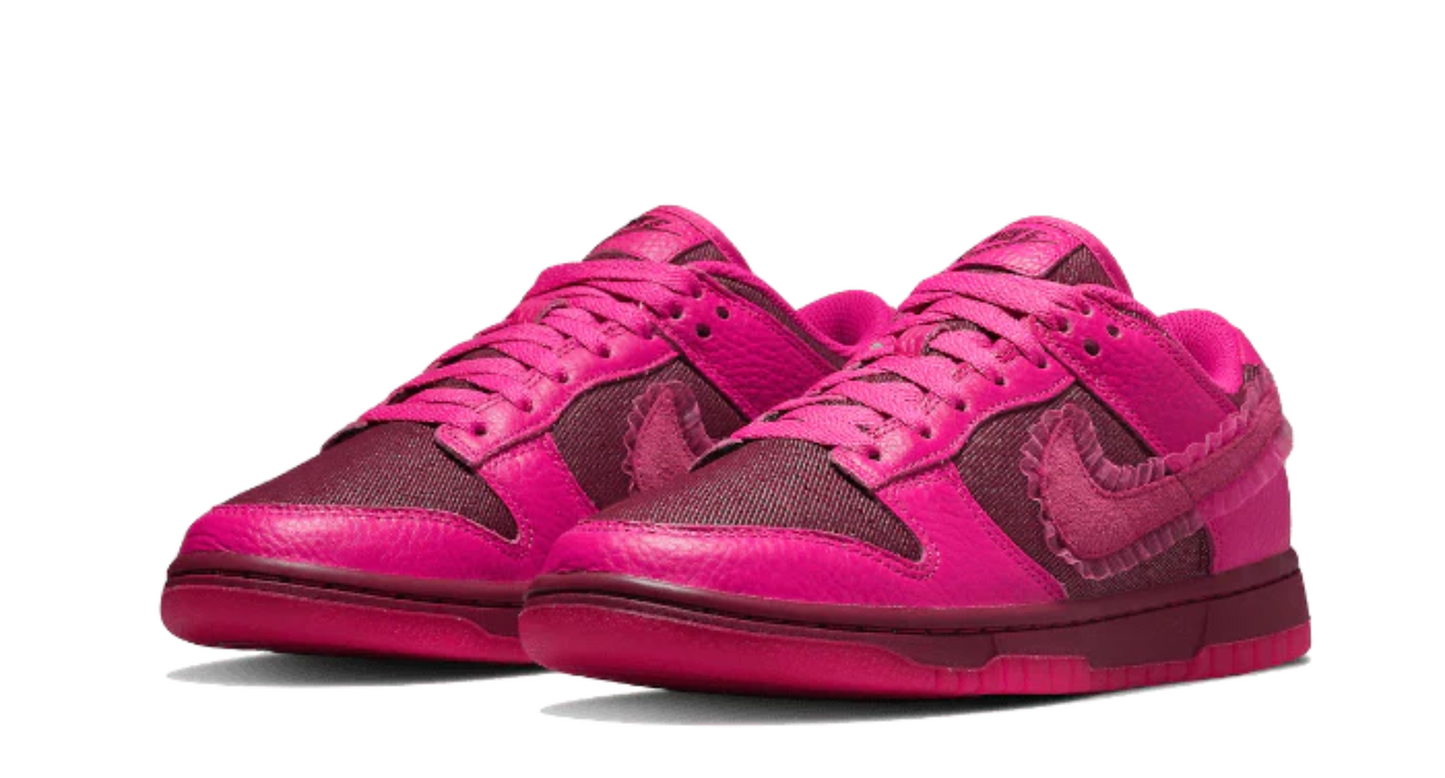 Nike Dunk Low 'Valentine's Day (2022)'