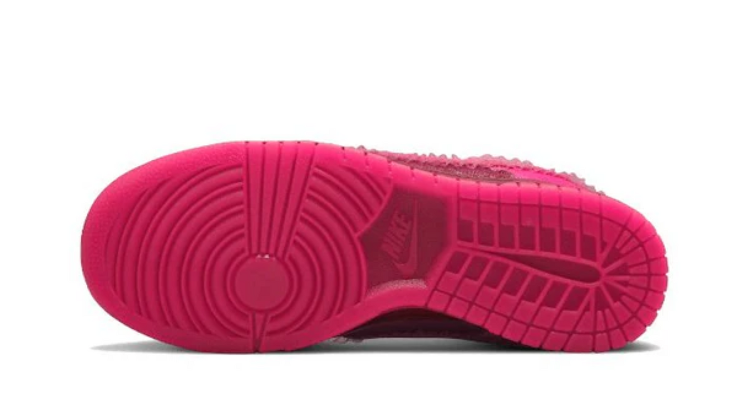 Nike Dunk Low 'Valentine's Day (2022)'