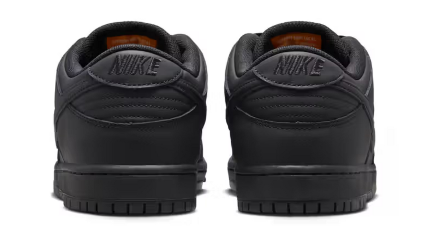 Nike SB Dunk Low Pro 'Triple Black'