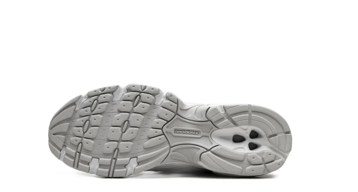New Balance 530 'Silver Metallic Polka Dots'