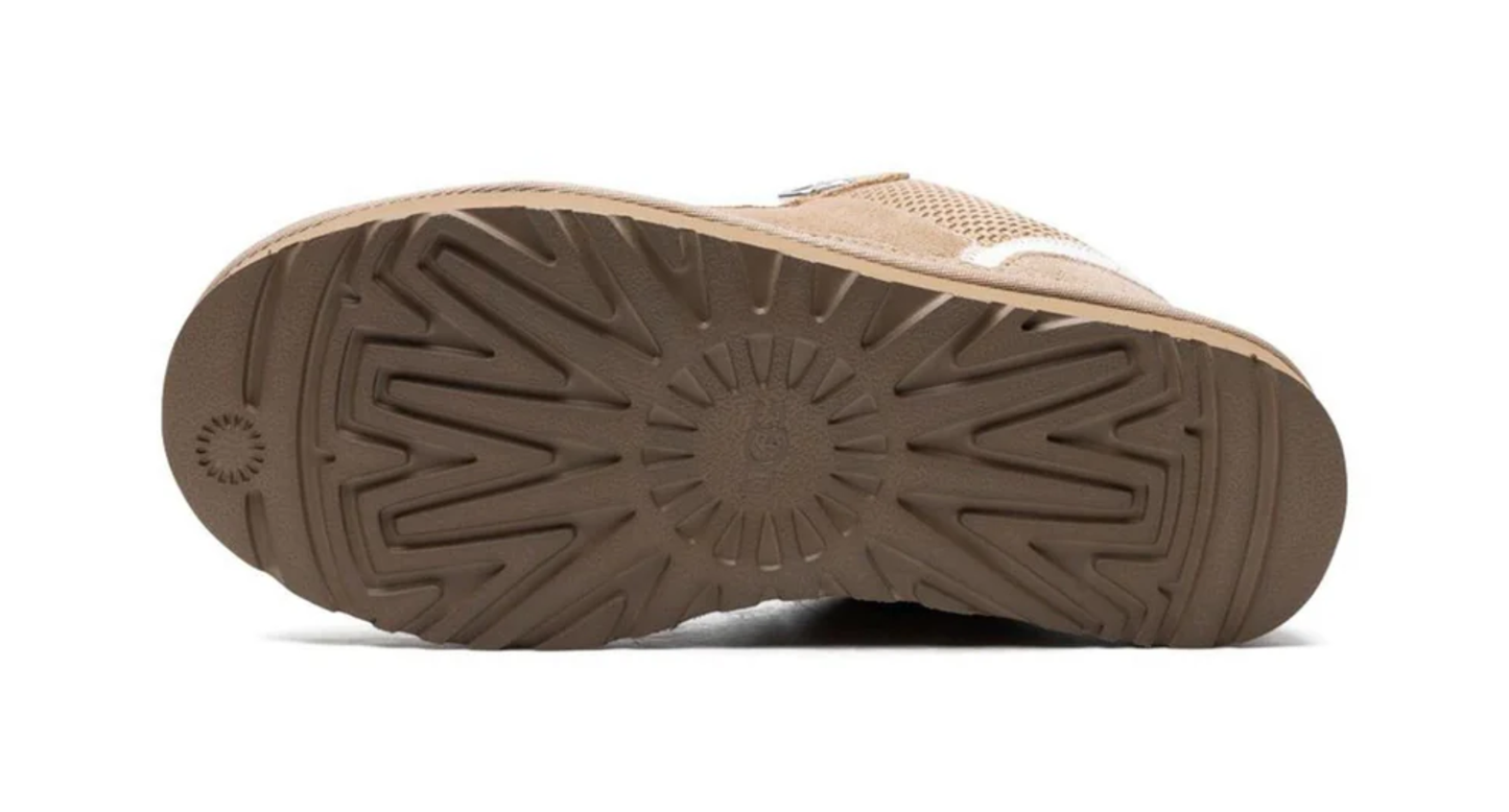 UGG Lowmel 'Sand'