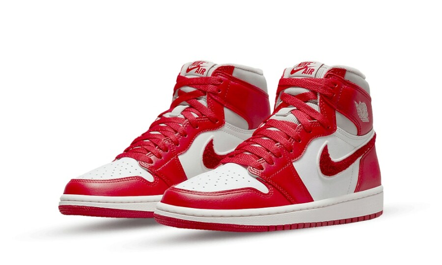 Nike Air Jordan 1 Retro High OG 'Varsity Red'