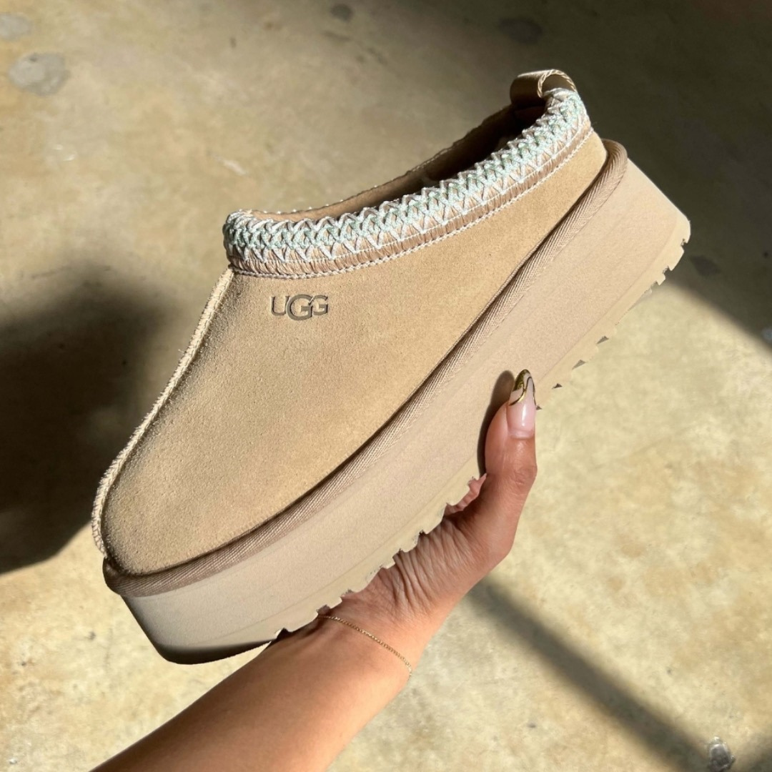 UGG