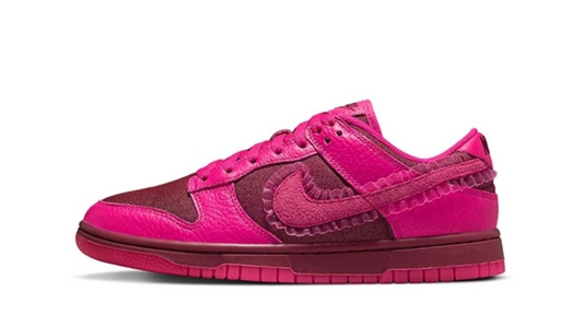 Nike Dunk Low 'Valentine's Day (2022)'